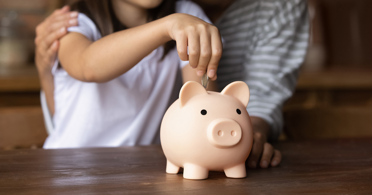 8 Fun Ways to Teach Your Kids About Saving